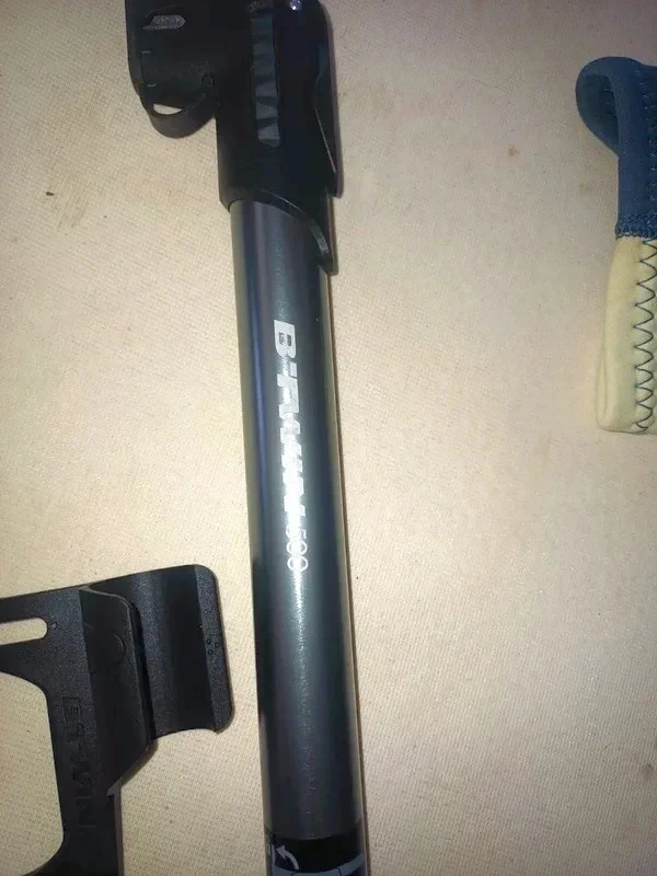 New B'Twin 500 manual telescopic bicycle pump or other – photo 3